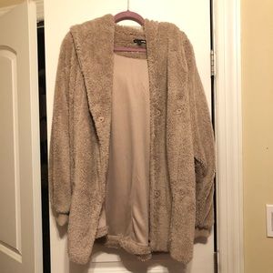 Fashion Nova teddy jacket (brand new)